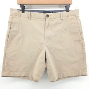 Club Monaco Baxter Fit Mens Shorts 33 Khaki Beige Stretch Chino Summer Classic